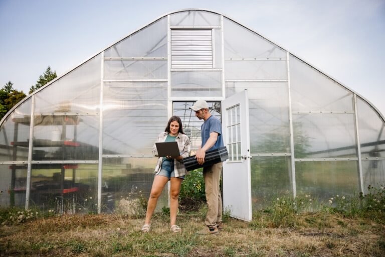 Discover the Best Gardening Supplies at NaturesGardenPapers